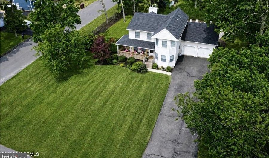 482 CLIFTON Ave, Bayville, NJ 08721 - 3 Beds, 3 Bath