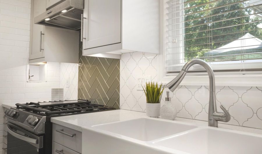 2207 PINNEBERG Ave, Rockville, MD 20851 - 3 Beds, 2 Bath
