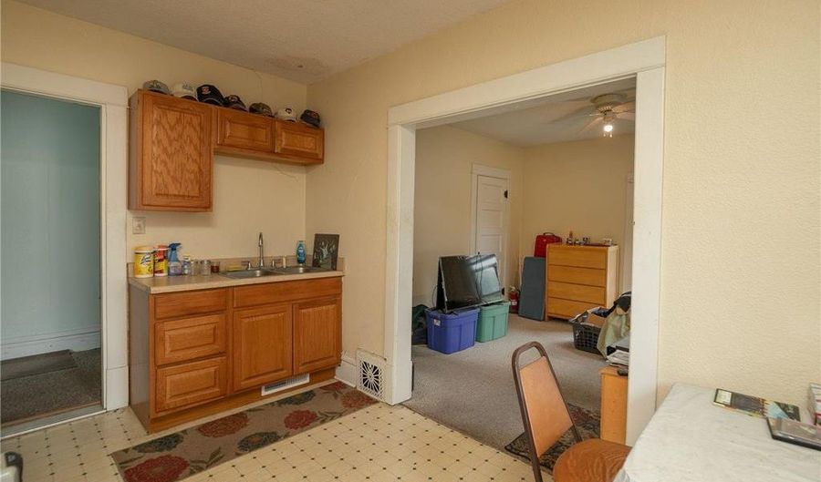 611 4th Ave NW, Austin, MN 55912 - 4 Beds, 0 Bath
