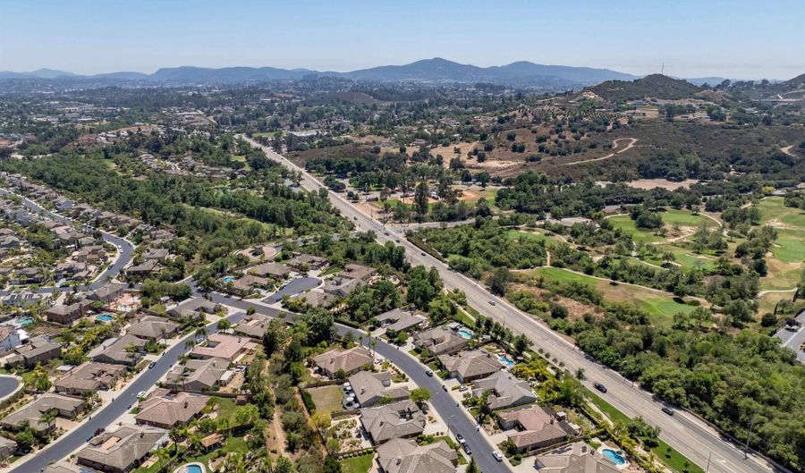 2532 Douglaston Gln, Escondido, CA 92026 - 4 Beds, 3 Bath