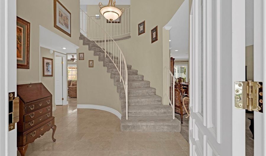 28702 Eagleton St, Agoura Hills, CA 91301 - 5 Beds, 3 Bath
