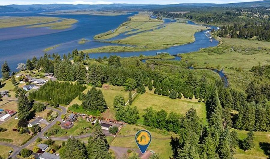93011 LABECK Rd, Astoria, OR 97103 - 3 Beds, 3 Bath