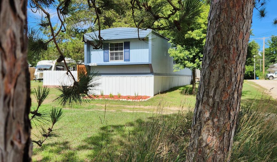19344 11 MILE Rd, Big Rapids, MI 49307 - 2 Beds, 1 Bath