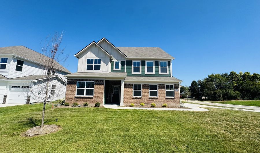 1103 Marston, Avon, IN 46123 - 5 Beds, 4 Bath