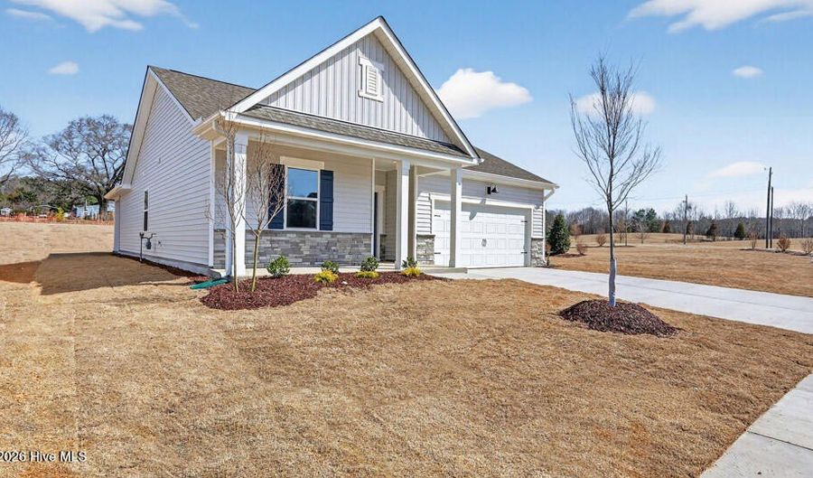 1132 Aviator Ln, Ayden, NC 28513 - 4 Beds, 2 Bath