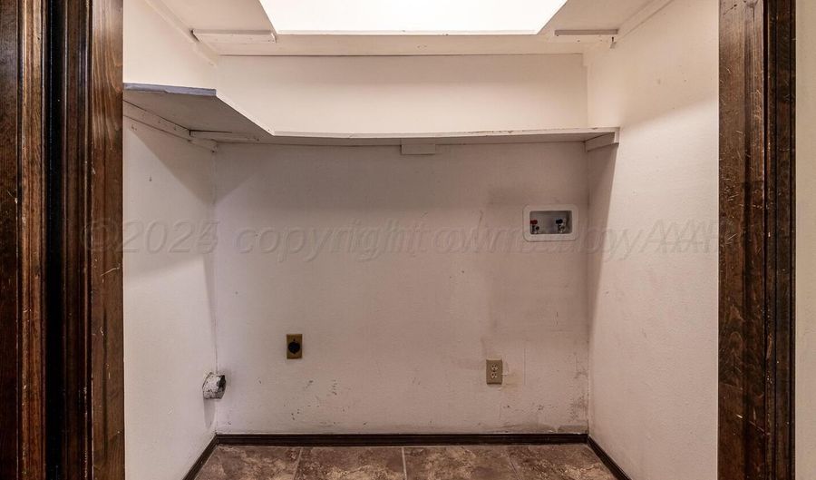 5712 SW 48th Ave, Amarillo, TX 79109 - 3 Beds, 2 Bath