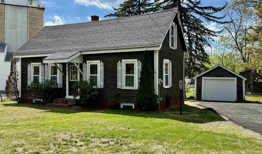516 Hall St, Bow, NH 03304 - 2 Beds, 2 Bath
