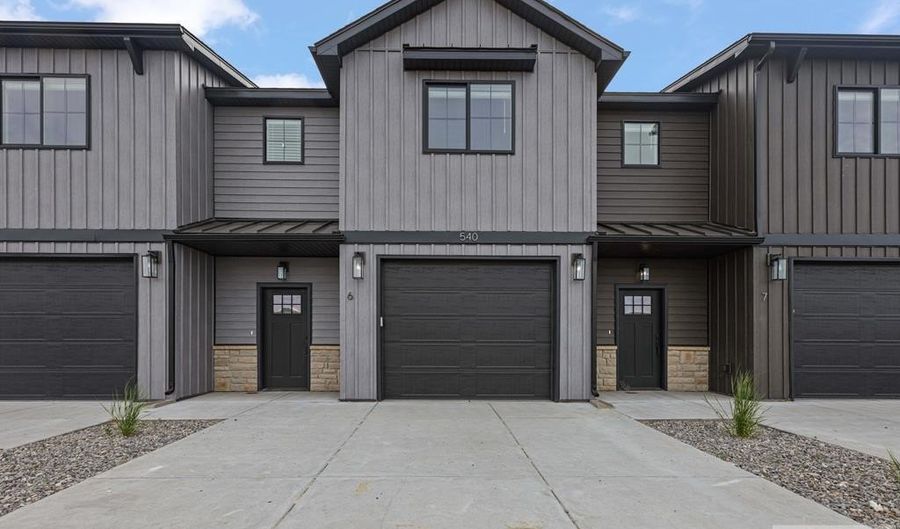 540 N 4th St 1, Ashton, ID 83420 - 3 Beds, 3 Bath