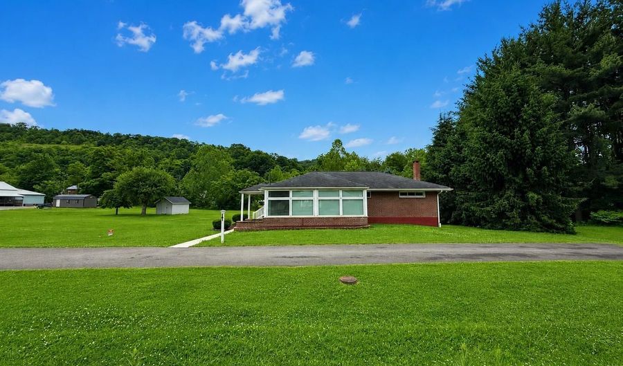 19210 S RAILROAD St, Barton, MD 21521 - 3 Beds, 1 Bath