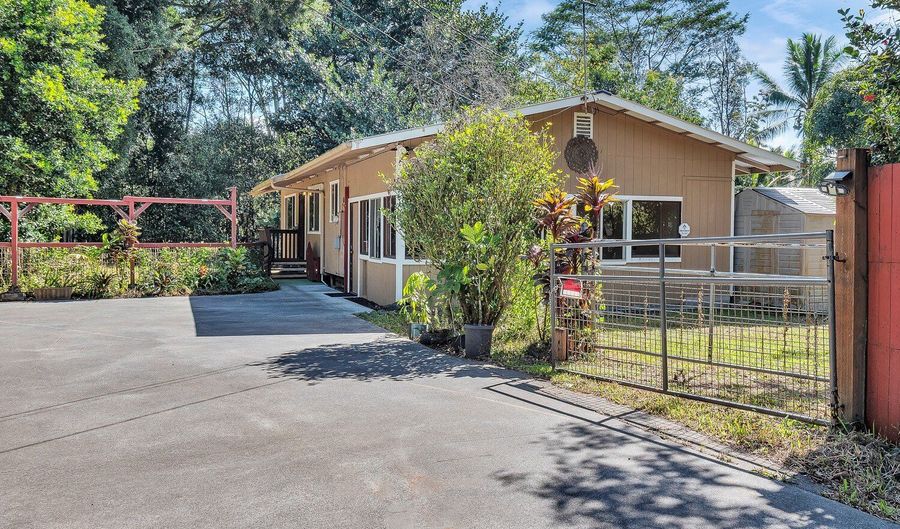 16-185 AULII St, Keaau, HI 96749 - 2 Beds, 1 Bath