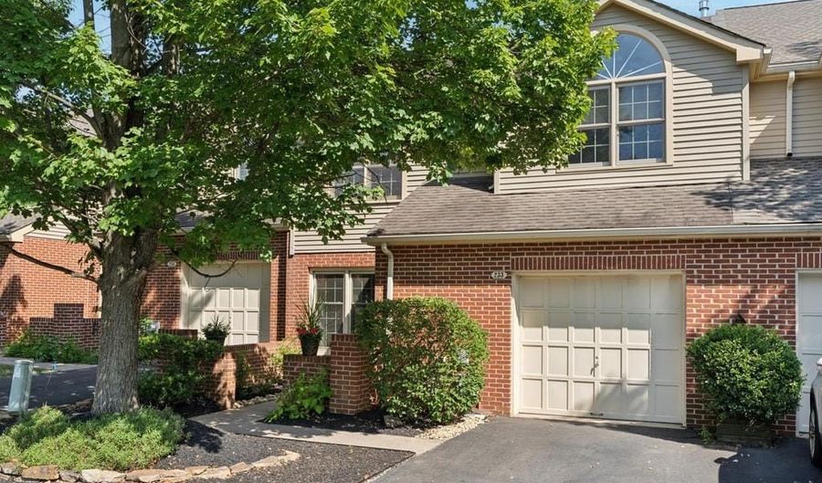 233 TOWYN Ct, Ambler, PA 19002 - 3 Beds, 3 Bath