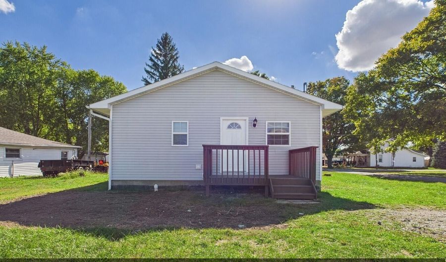 400 E Cross St, Ansonia, OH 45303 - 2 Beds, 1 Bath