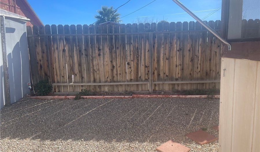 525 Hopi Pl, Boulder City, NV 89005 - 2 Beds, 1 Bath