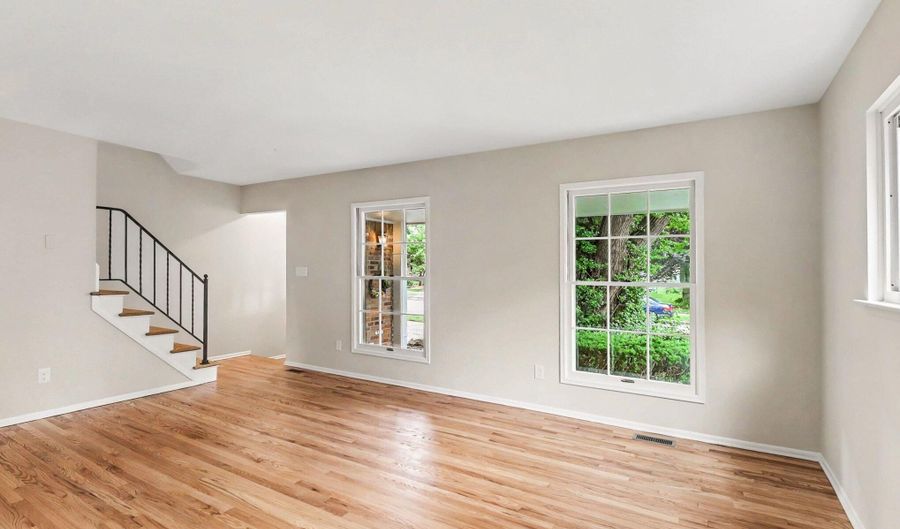 2819 Yost Blvd, Ann Arbor, MI 48104 - 5 Beds, 2 Bath
