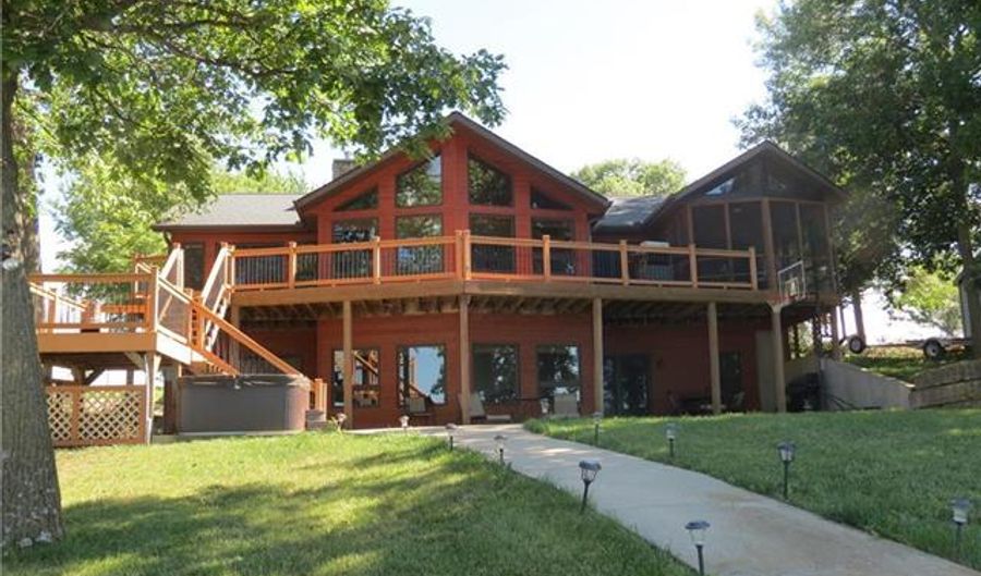 1028 Lake Viking Ter, Altamont, MO 64620 - 3 Beds, 3 Bath