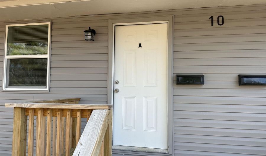 10 A Hiland Pl, Benton, AR 72015 - 2 Beds, 1 Bath