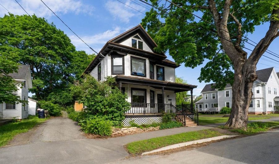 80 Pearl St, Bangor, ME 04401 - 4 Beds, 3 Bath