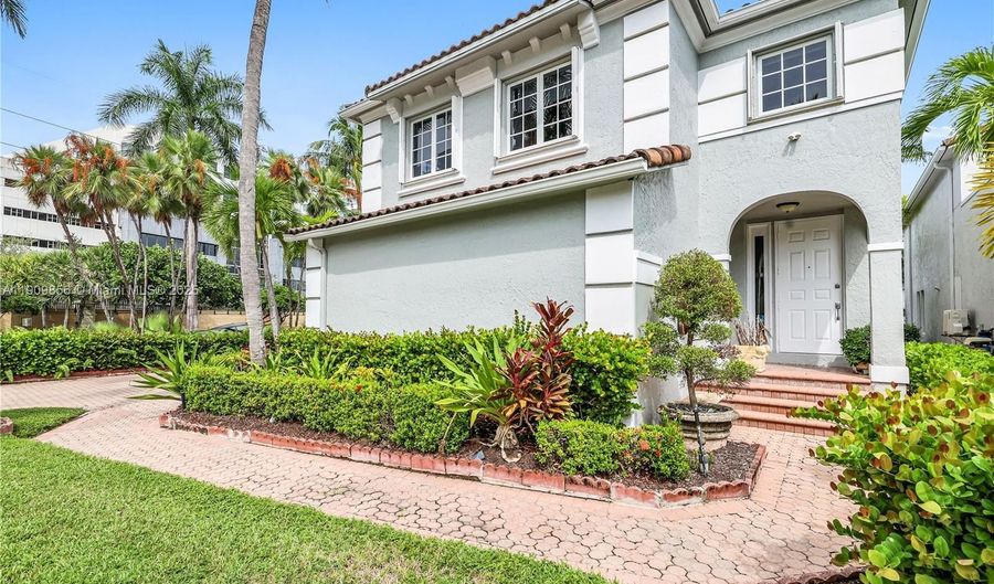 3015 NE 208th St 3015, Aventura, FL 33180 - 4 Beds, 3 Bath