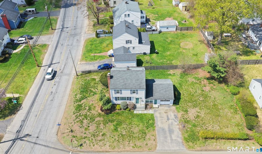 3850 Old Town Rd, Bridgeport, CT 06606 - 3 Beds, 2 Bath