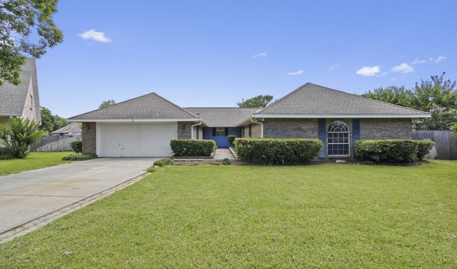 2552 Conifer Ct, Biloxi, MS 39531 - 3 Beds, 3 Bath
