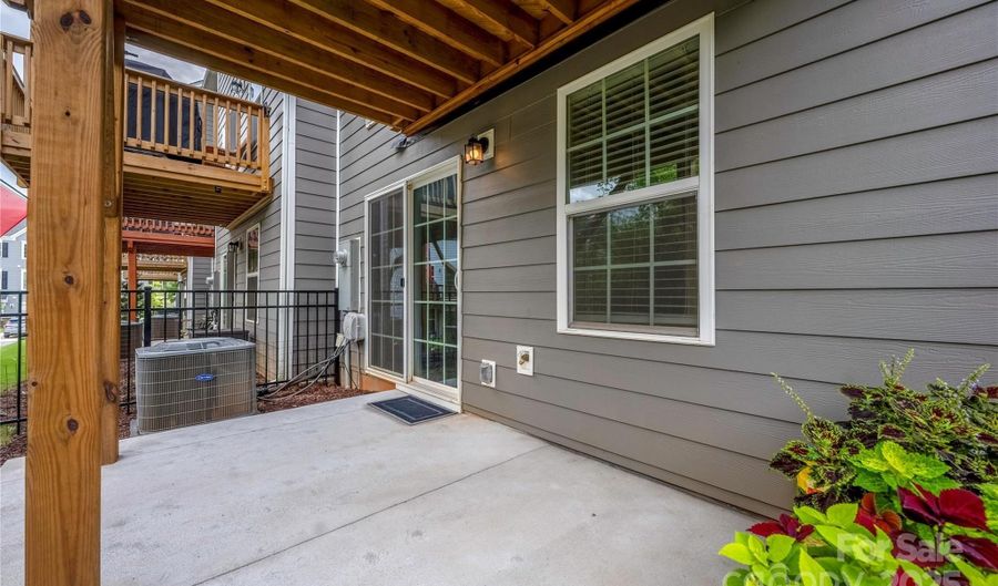 3120 Beeler Ln, Charlotte, NC 28208 - 3 Beds, 4 Bath