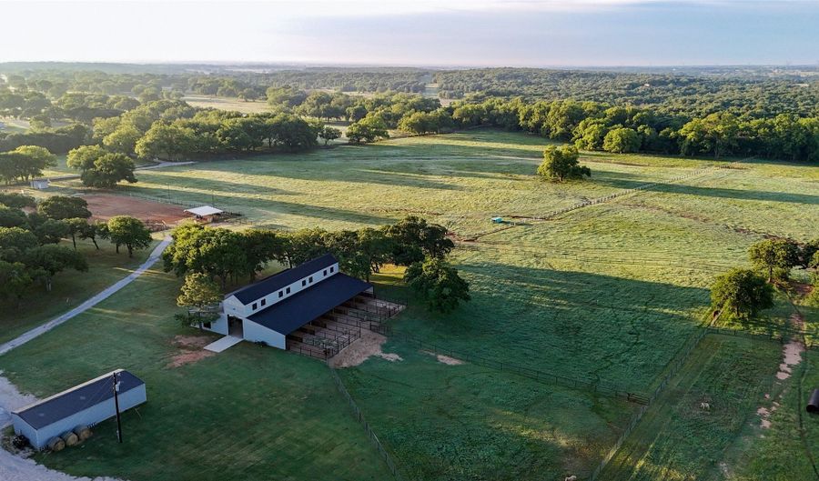 1148 County Road 1591, Alvord, TX 76225 - 4 Beds, 5 Bath