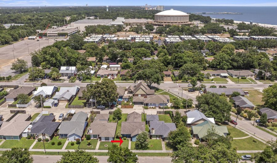172 Briarfield Ave, Biloxi, MS 39531 - 2 Beds, 2 Bath
