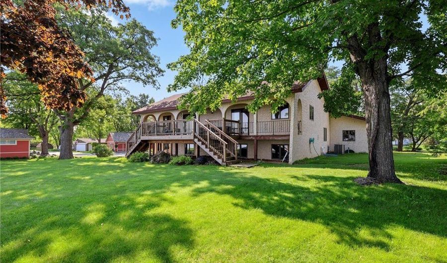 150 Lake Dr E, Annandale, MN 55302 - 3 Beds, 2 Bath