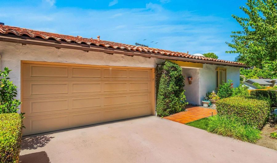1110 San Jacinto Gln, Escondido, CA 92026 - 4 Beds, 3 Bath
