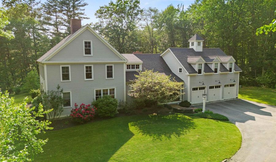 7 Nathan Cutler Dr, Bedford, NH 03110 - 4 Beds, 4 Bath