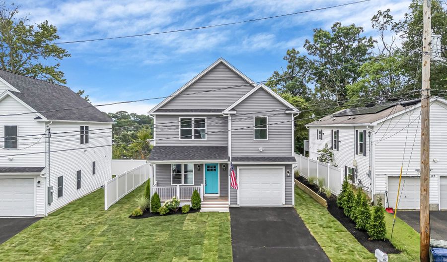 87 Oliver St, Bridgeport, CT 06606 - 4 Beds, 3 Bath