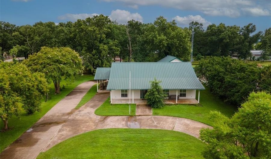 202 County Road 1558, Alba, TX 75410 - 3 Beds, 2 Bath