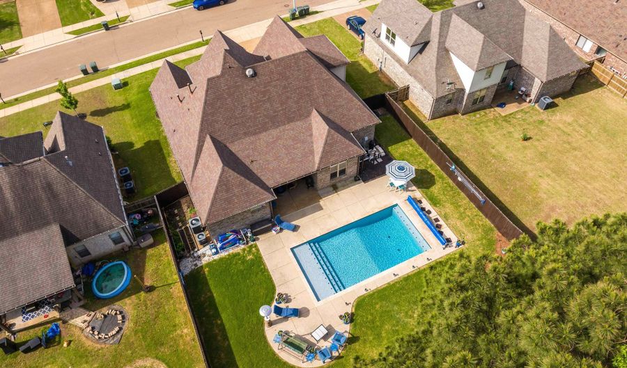7652 ELPINE GRAY Dr, Bartlett, TN 38002 - 5 Beds, 3 Bath