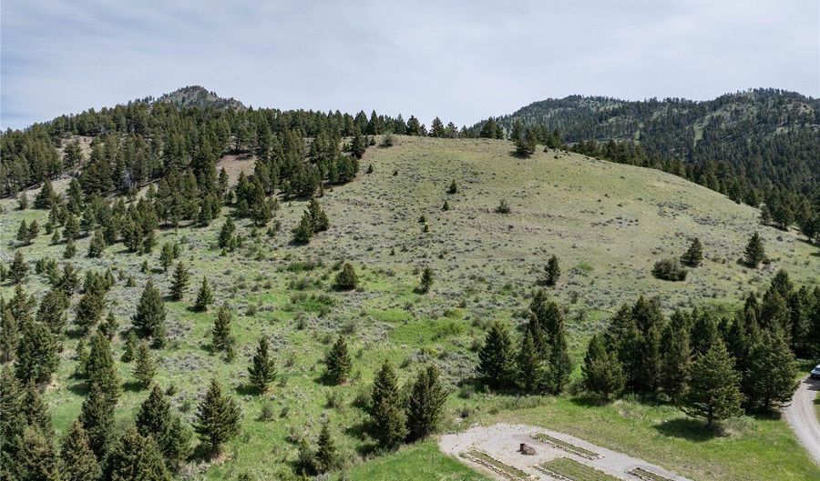 5730 Jackson Creek Rd, Bozeman, MT 59715 - 2 Beds, 2 Bath