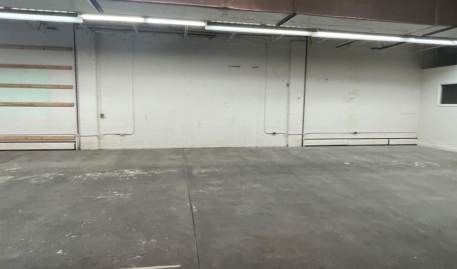 324 E Superior St, Alma, MI 48801 - 0 Beds, 2 Bath