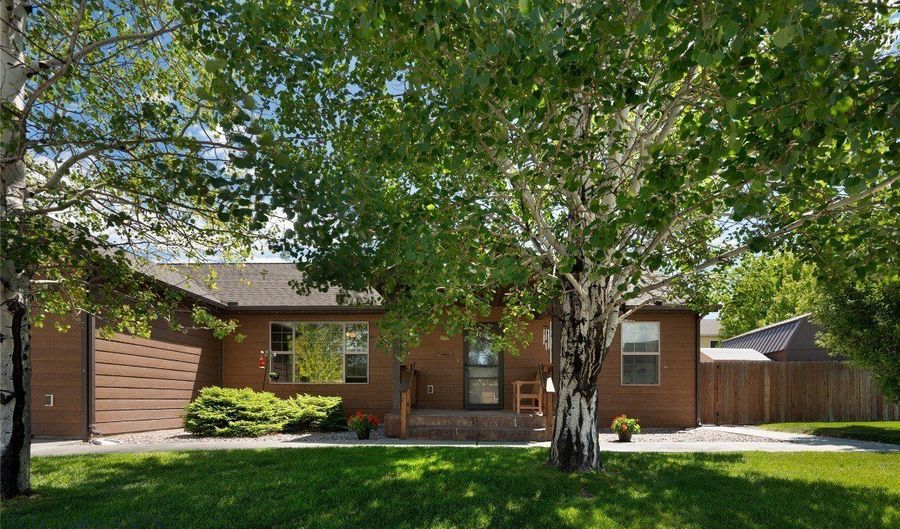 904 Ernie Ct, Belgrade, MT 59714 - 3 Beds, 2 Bath