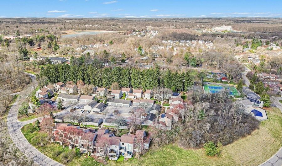 2174 Overlook Ct, Ann Arbor, MI 48103 - 3 Beds, 4 Bath