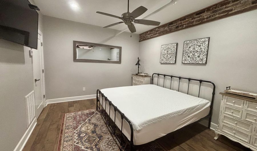 1118 Broad St B, Augusta, GA 30901 - 0 Beds, 0 Bath