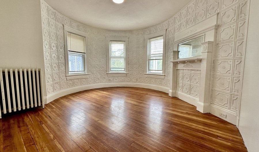 18 Harold Park 2, Boston, MA 02119 - 4 Beds, 1 Bath
