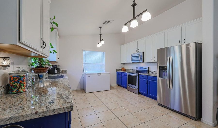 5268 S 239TH Dr, Buckeye, AZ 85326 - 4 Beds, 2 Bath