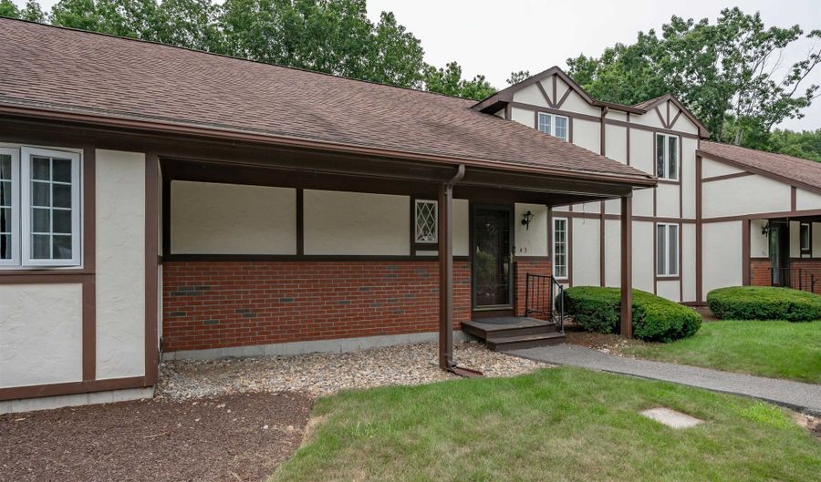 3 Chandler Dr, Atkinson, NH 03811 - 1 Beds, 1 Bath