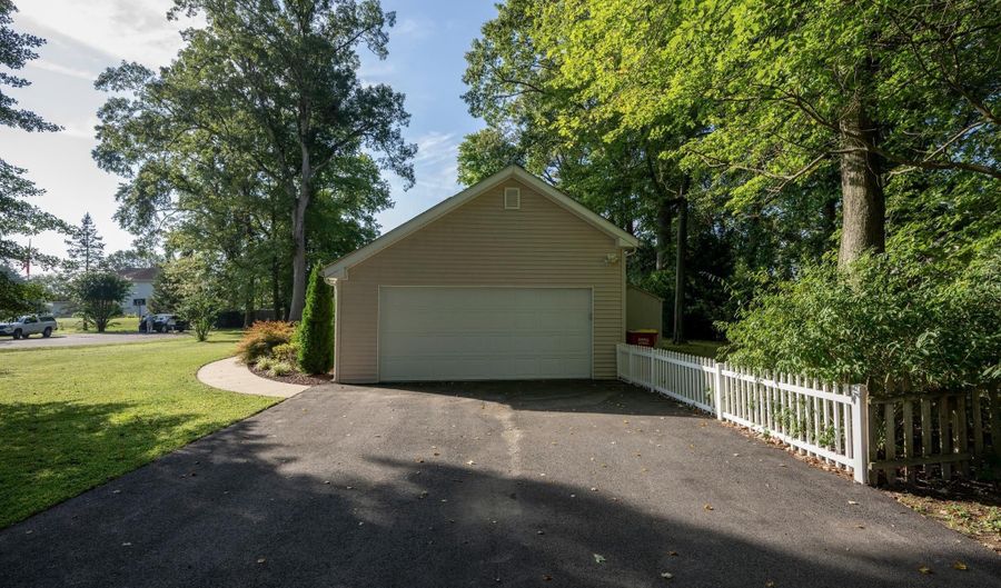 31578 S CONLEY Cir, Lewes, DE 19958 - 3 Beds, 2 Bath