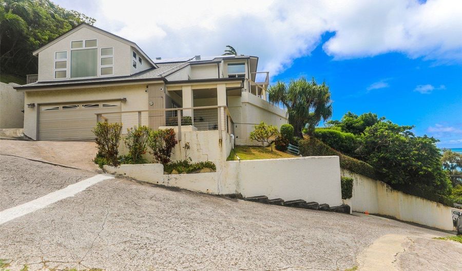 45-001 Lilipuna Rd B, Kaneohe, HI 96744 - 4 Beds, 5 Bath