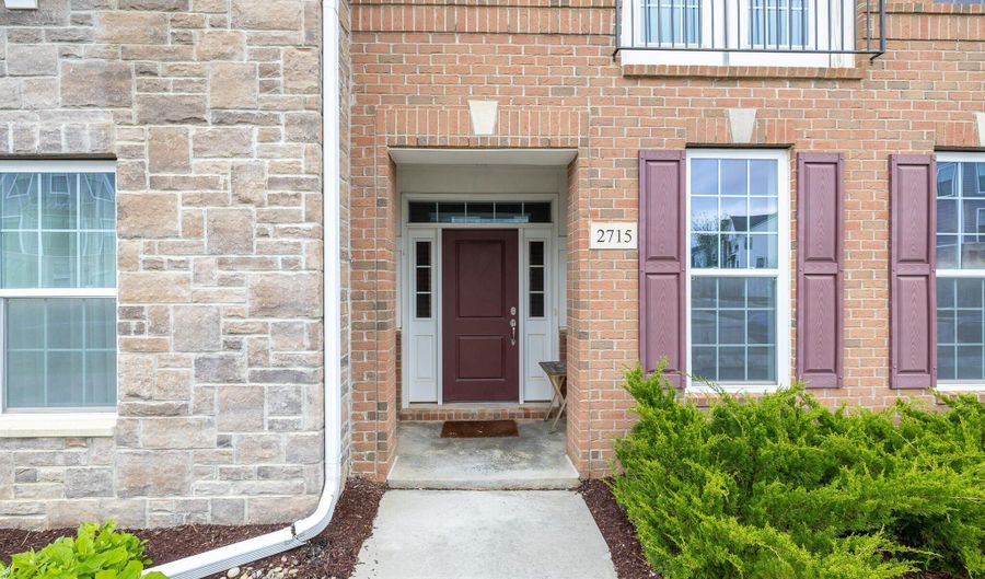 2715 S Spurway Dr, Ann Arbor, MI 48105 - 4 Beds, 3 Bath