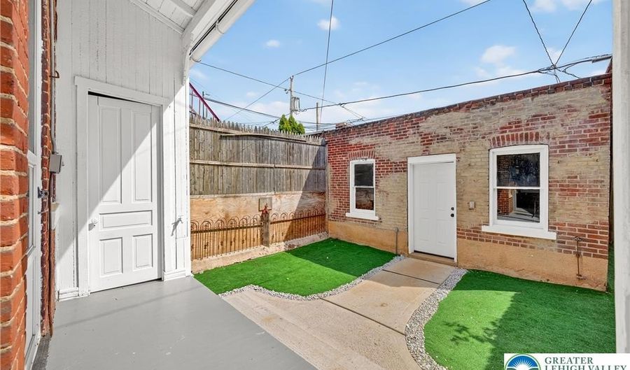 519 N 6th St Garage, Allentown, PA 18102 - 0 Beds, 0 Bath