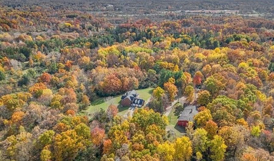 6555 WARREN Rd, Ann Arbor, MI 48105 - 5 Beds, 5 Bath