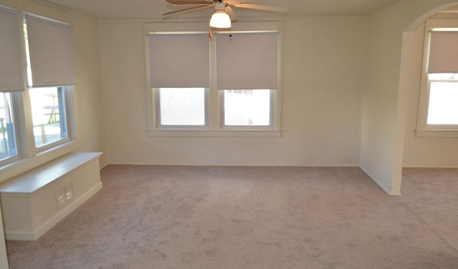 15 GIRARD Ave, Reading, PA 19605 - 3 Beds, 1 Bath