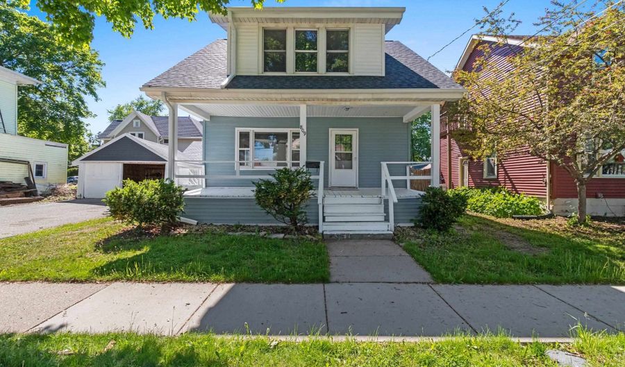 809 N DURKEE St, Appleton, WI 54911 - 3 Beds, 1 Bath