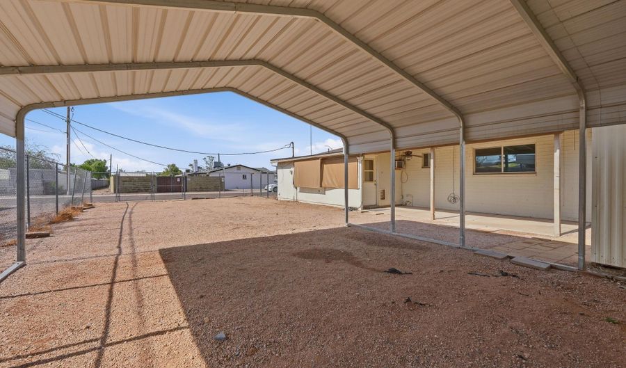1281 S DELAWARE Dr, Apache Junction, AZ 85120 - 2 Beds, 2 Bath
