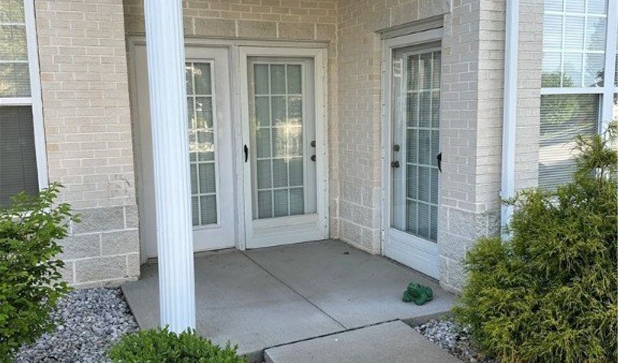 234 Adams Pointe Blvd 10, Adams Twp., PA 16046 - 2 Beds, 2 Bath
